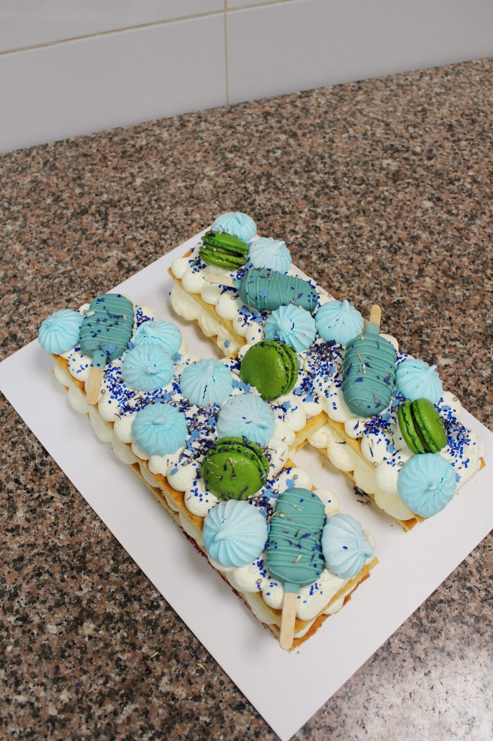 Number Cake Bleuté